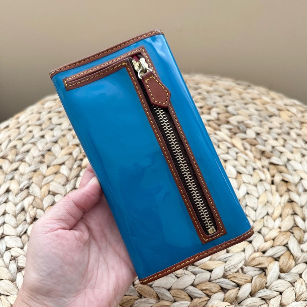 Dooney&Bourke vintage Y2K blue patent leather wallet - Picture 2 of 5